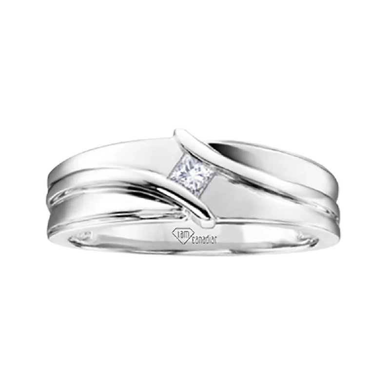 Princess - Cut Women's Diamond Rings in White Gold with a High - Clarity Diamond for a Modern LookMen's Princess Cut Canadian Diamond Ring