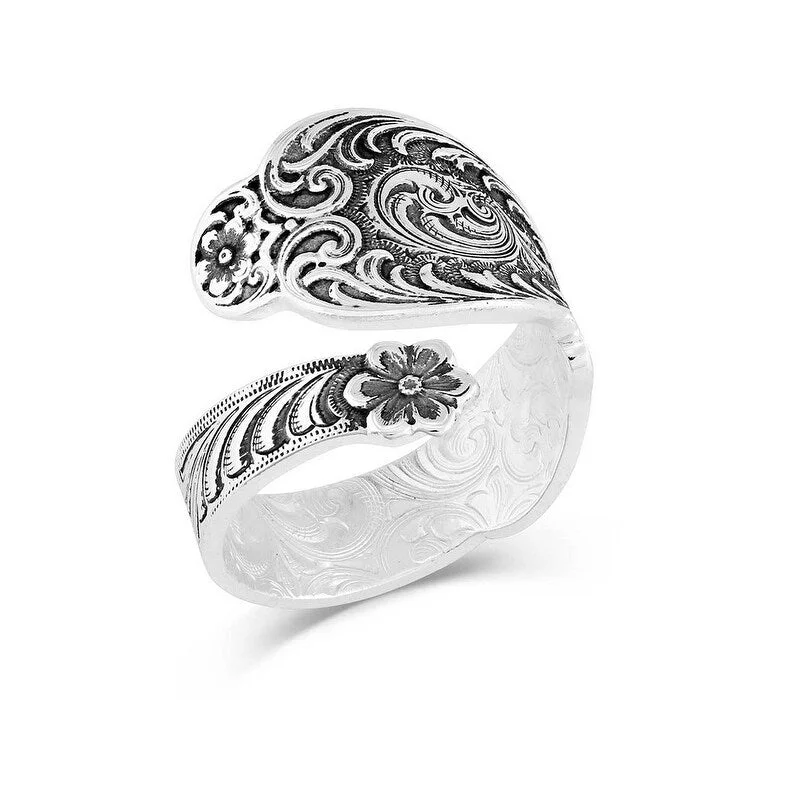 Magnetic Fashion Rings in Stainless Steel with a Modern, Interlocking DesignMontana Silversmiths Ring Womens Heirloom Treasure Spoon Open RG5069 - Silver