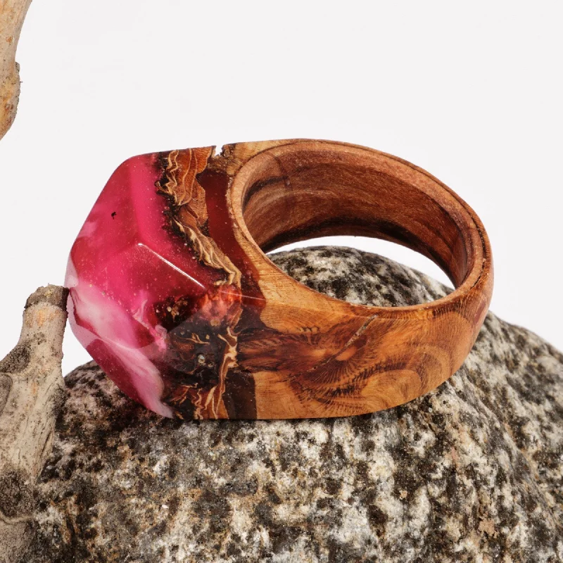 Pearl - Adorned Fashion Rings in Gold - Tone Alloy for a Sophisticated LookNovica Handmade Pink Spectacle Wood And Resin Domed Ring