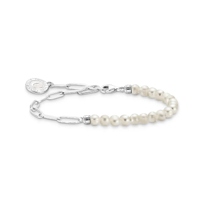 Chamm Bracelets with positive energyCharm bracelet with pearls and chain links silver