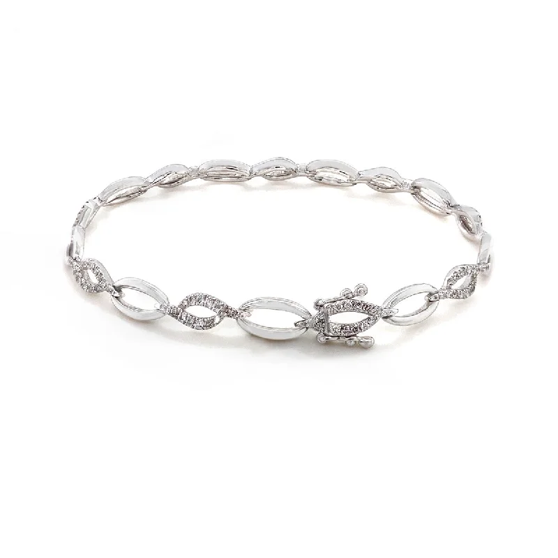 Children's Bangle Bracelets with Animal - Shaped Charms for a Cute Accessory9K White Gold Diamond Set Oval Link Bracelet