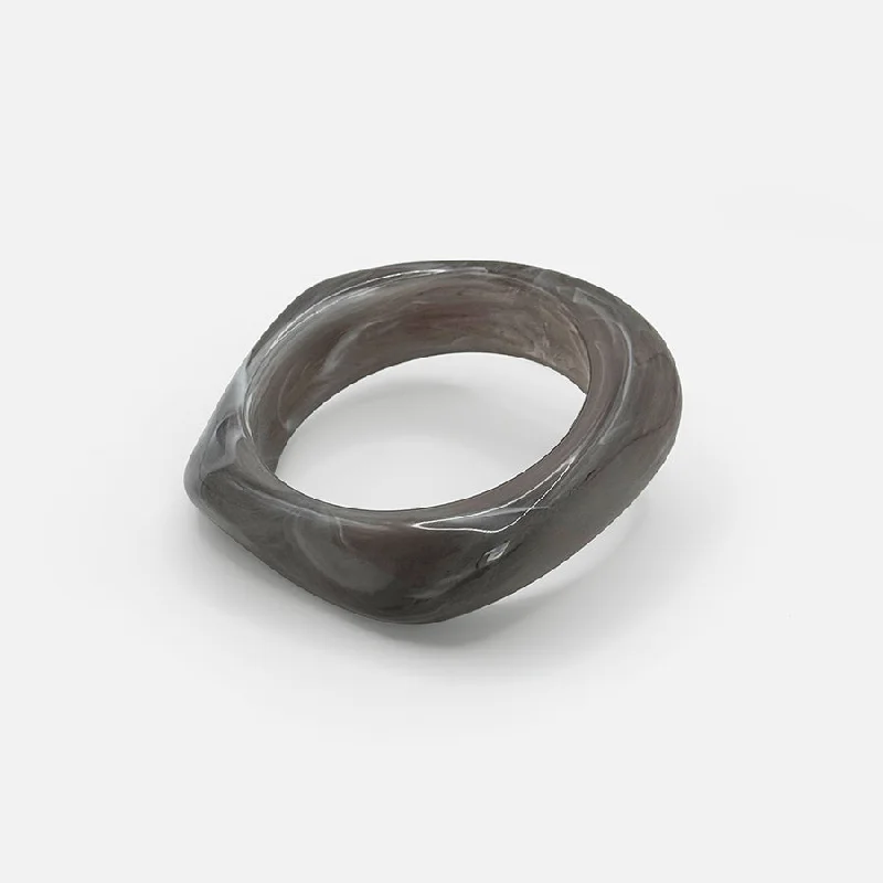 Geometric - Shaped Bangles in Matte Black for a Minimalist AestheticACRYLIC BANGLE - GRIGIO