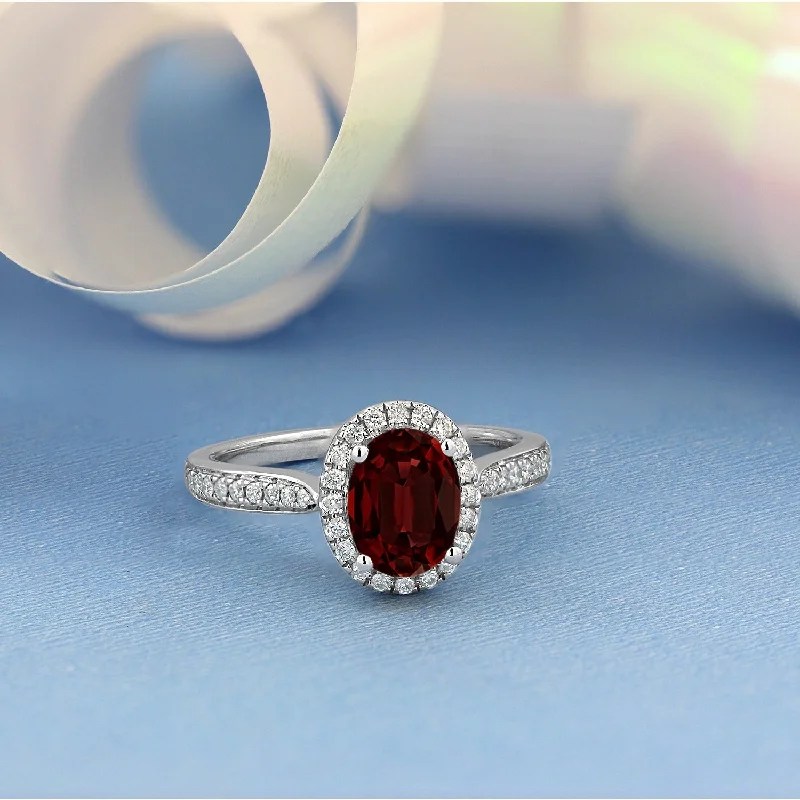 Aquamarine Gemstone Rings in 9K Gold with a Bezel Setting for a Modern and Secure FitAuriya 1 9/10ct Fancy Oval Garnet Gemstone Halo Diamond Engagement Ring 1/4ctw 14k Gold